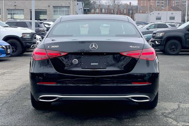 Used 2025 Mercedes-Benz C 300 4MATIC Sedan image 3