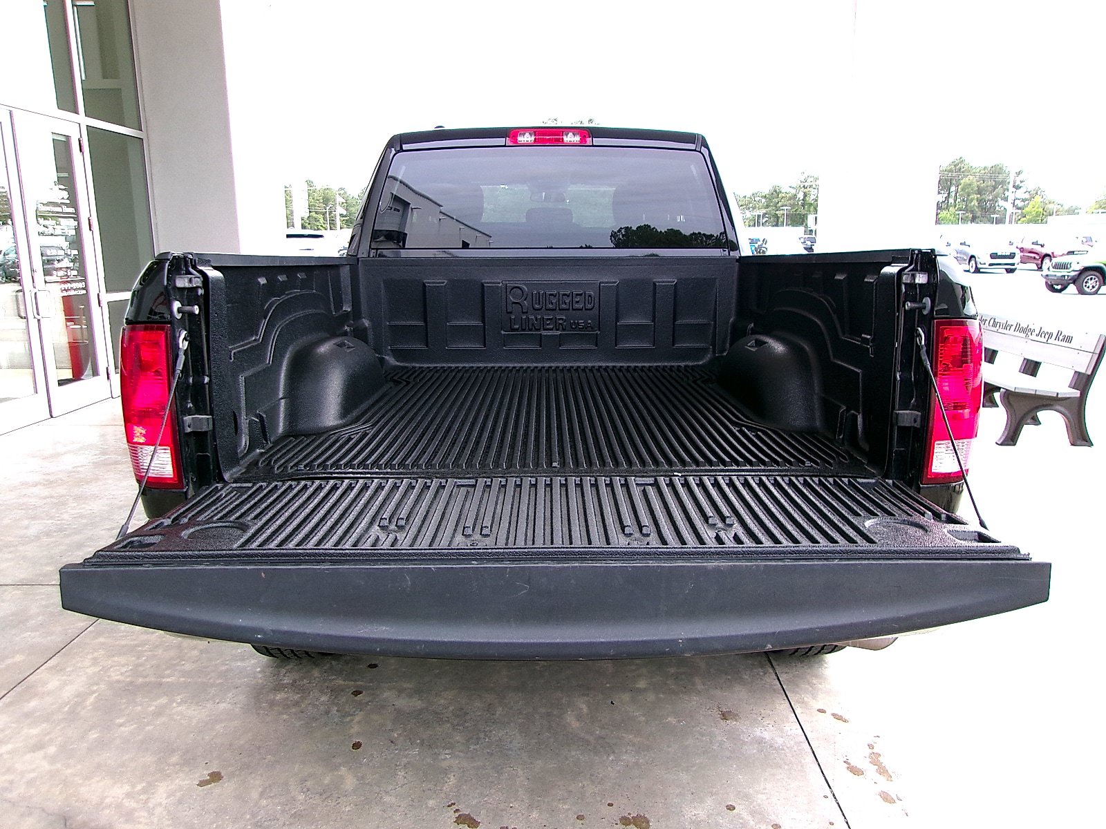 Used 2024 RAM 1500 Classic SLT AWD/4WD image 19