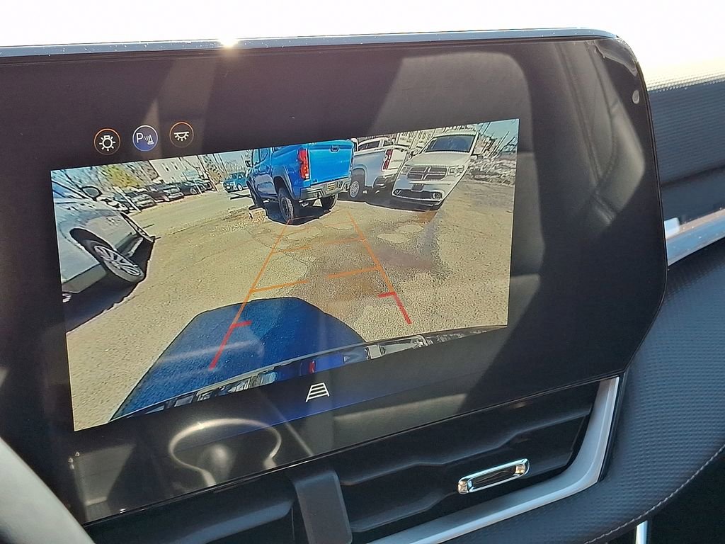 Used 2026 Chevrolet Equinox LT w/ Convenience Package II image 17