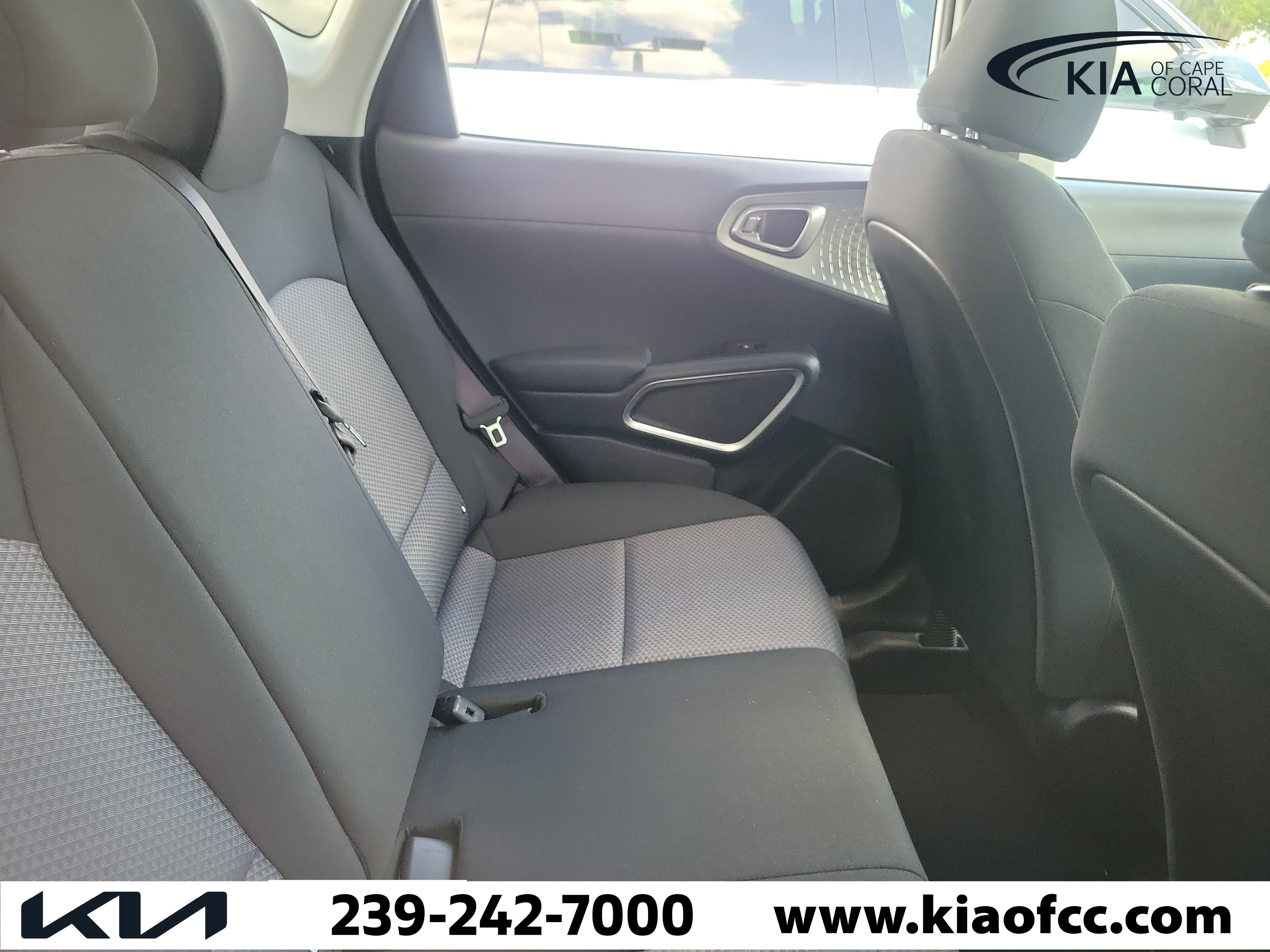 Certified 2025 Kia Soul S FWD image 11