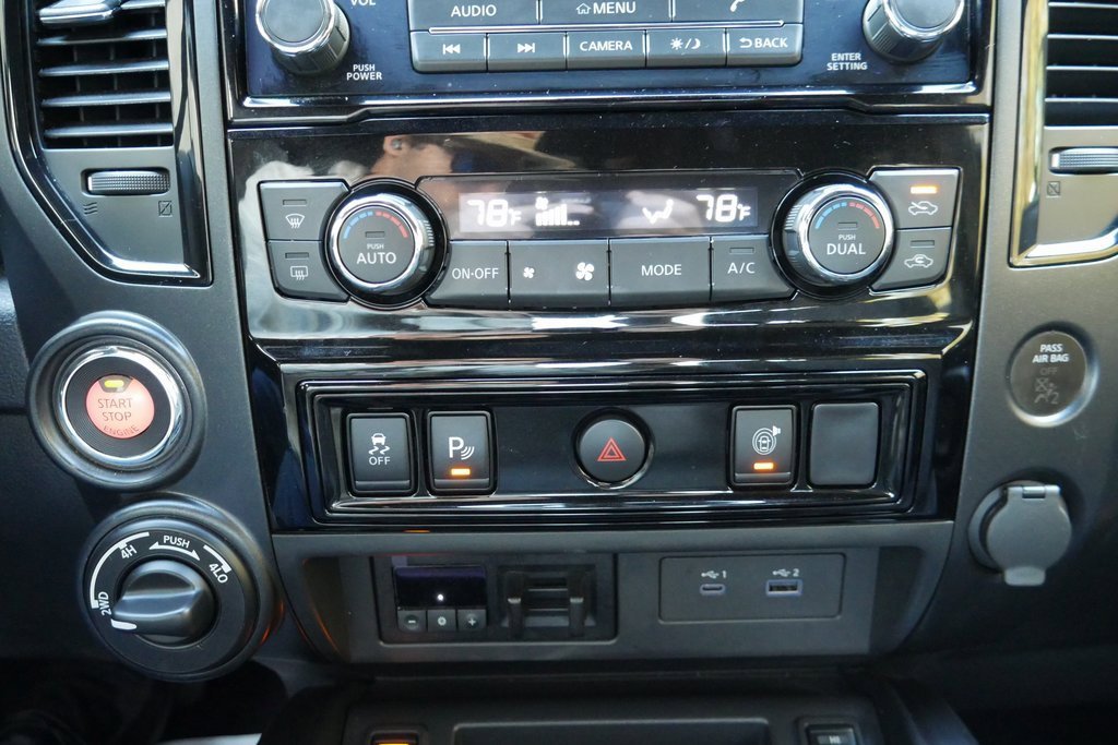 Used 2023 Nissan Titan SV w/ SV Convenience Package image 18