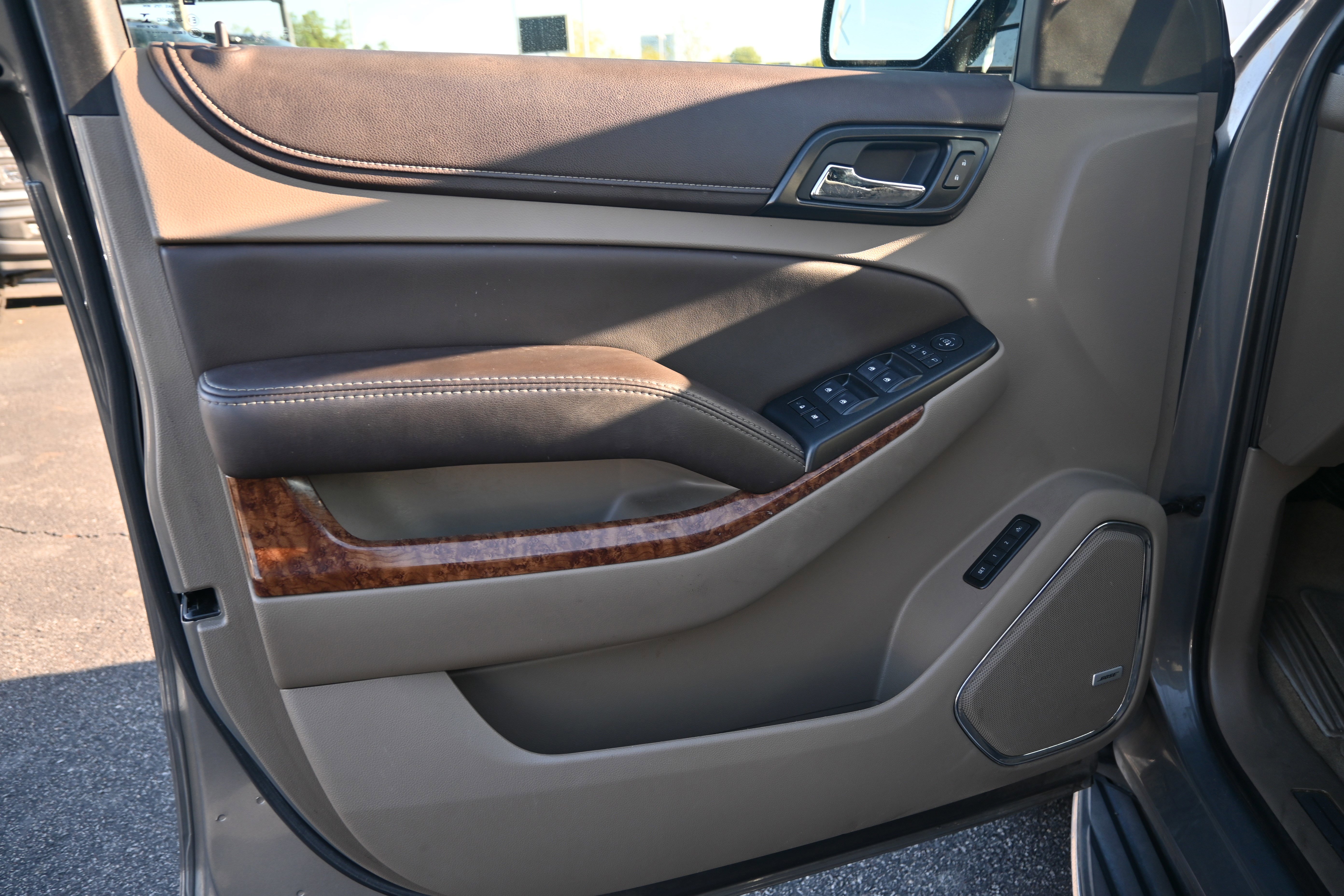 Used 2017 Chevrolet Tahoe Premier image 16