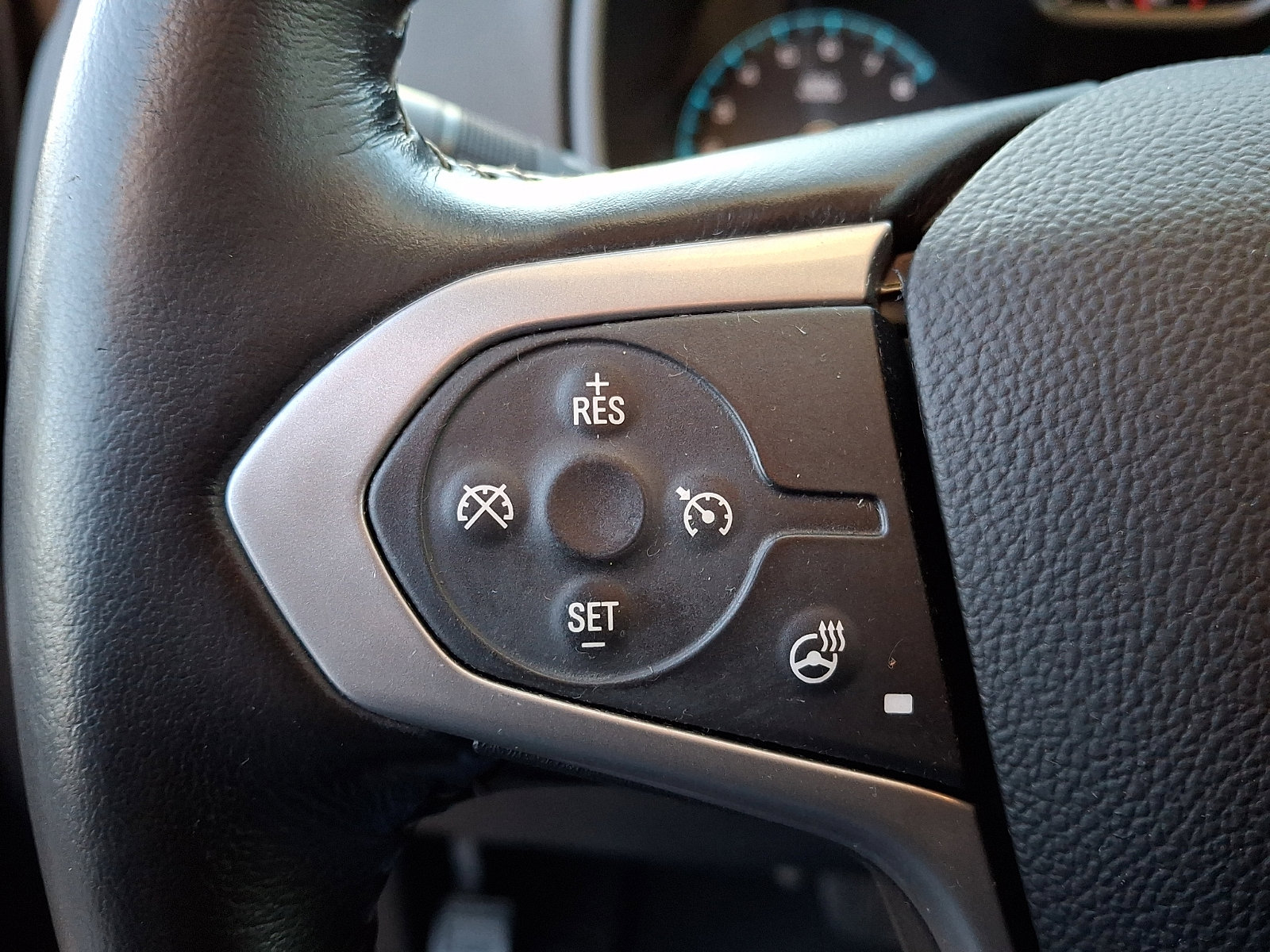 Used 2019 Chevrolet Colorado LT w/ Redline Special Edition image 22