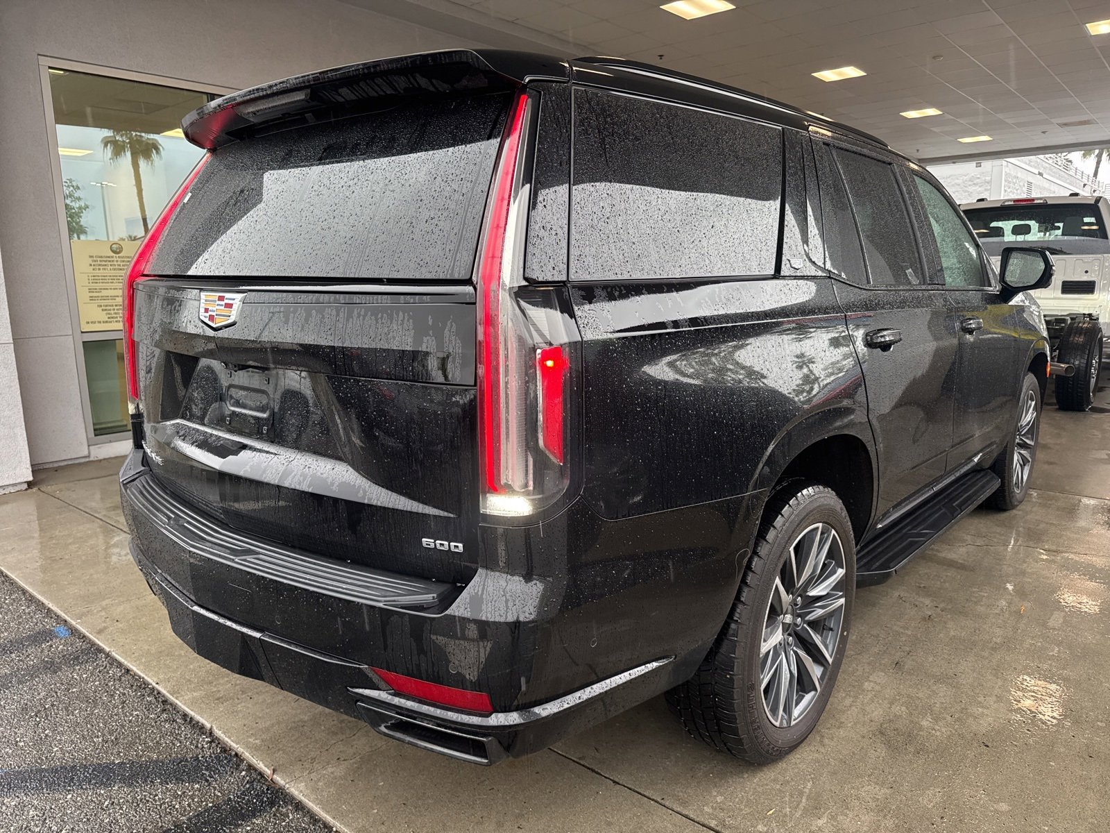 Used 2023 Cadillac Escalade Sport image 3