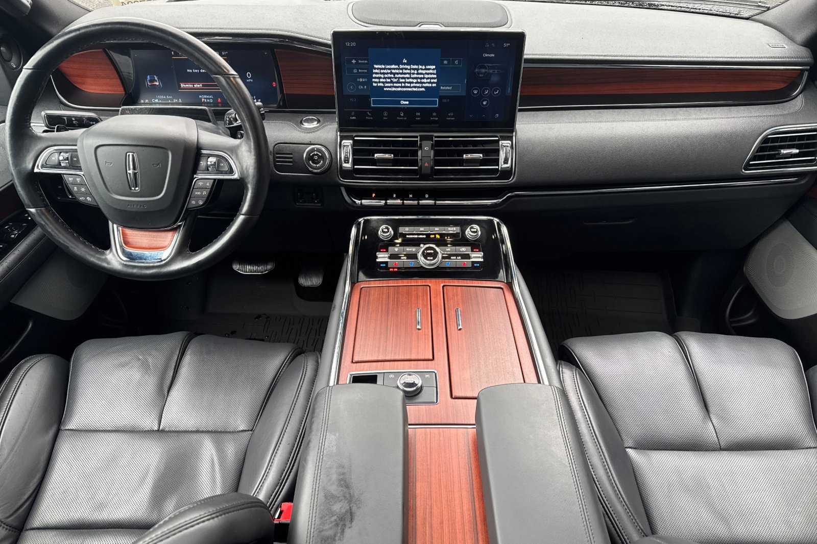 Certified 2024 Lincoln Navigator L Reserve AWD/4WD image 13