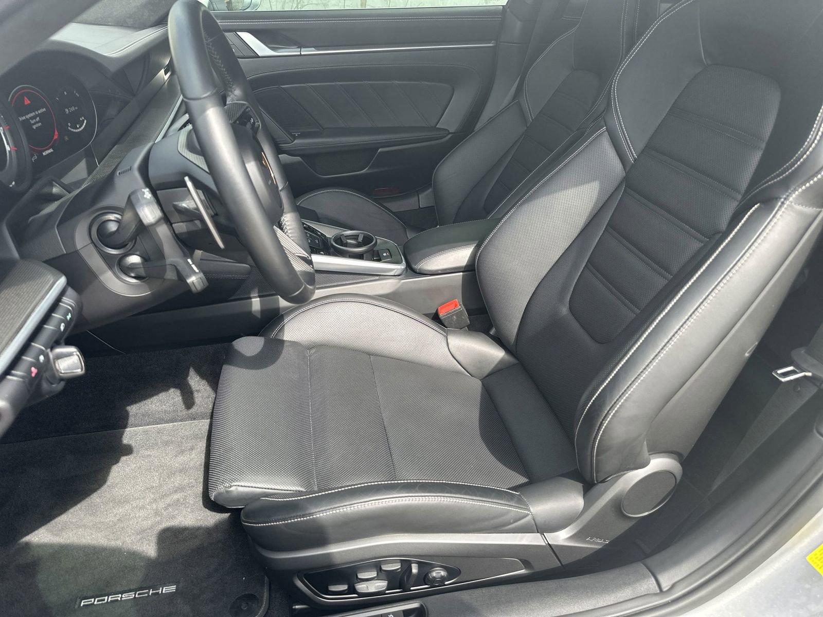 Certified 2022 Porsche 911 Turbo S AWD/4WD image 5