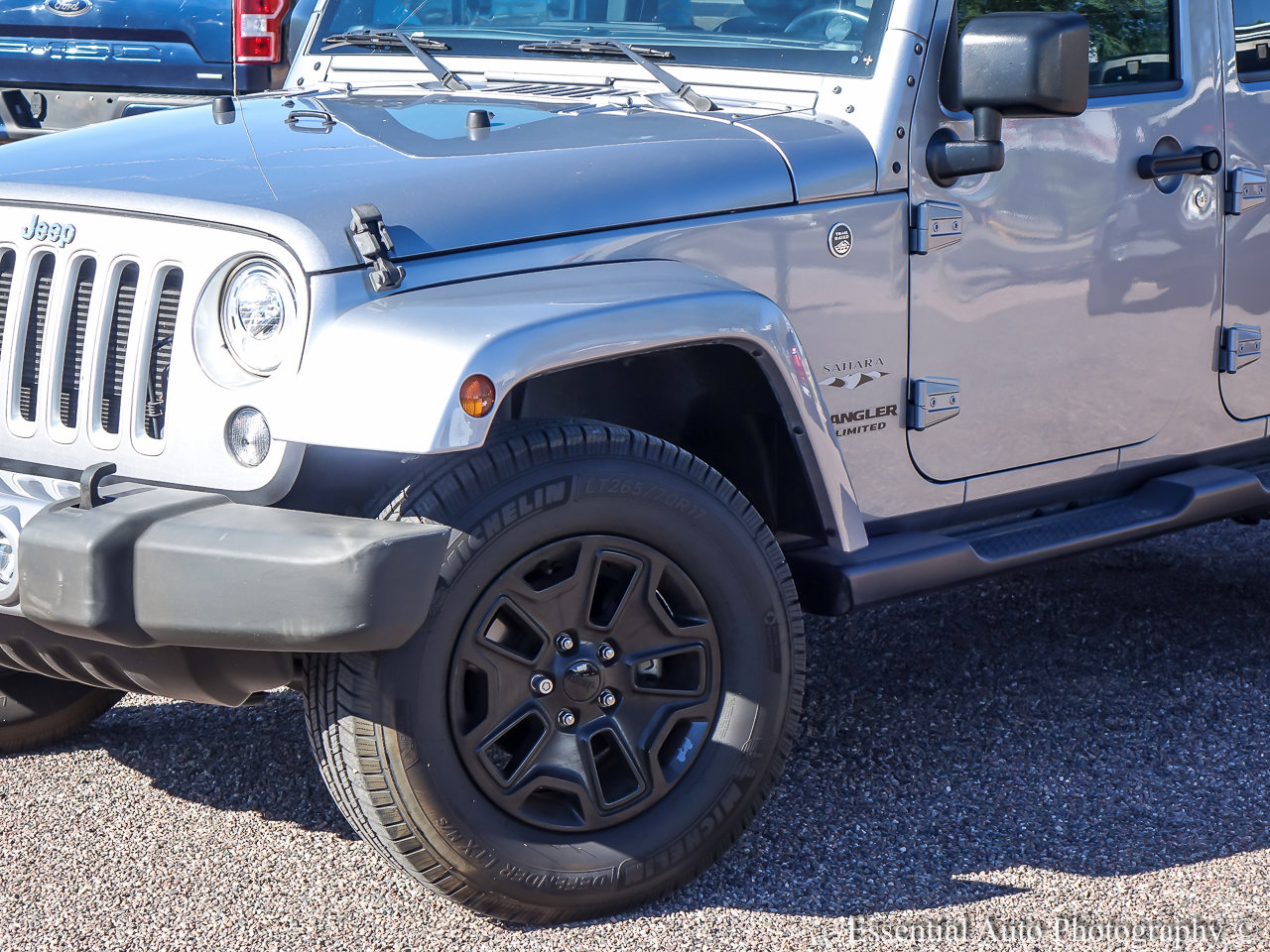 Used 2017 Jeep Wrangler Unlimited Sahara w/ Connectivity Group image 3