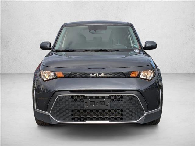 Used 2023 Kia Soul LX image 2