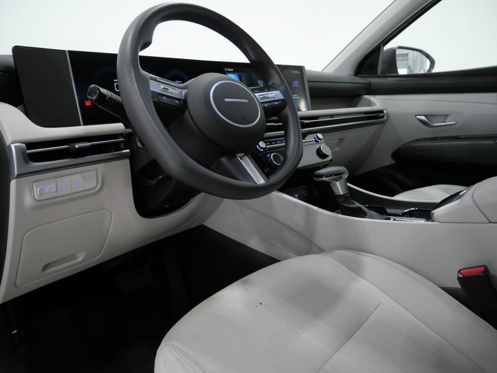 Used 2026 Hyundai Tucson SEL Plus AWD/4WD image 11