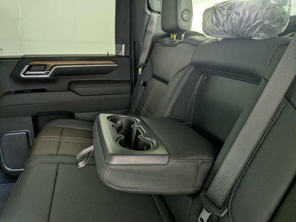 New 2026 Chevrolet Silverado 2500 High Country w/ High Country Premium Package AWD/4WD image 32