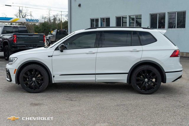 Used 2021 Volkswagen Tiguan SE R-Line image 9