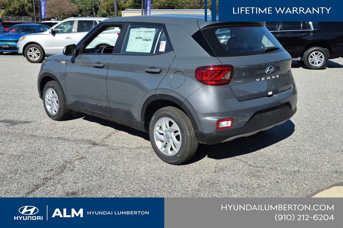 New 2026 Hyundai Venue SE FWD image 10
