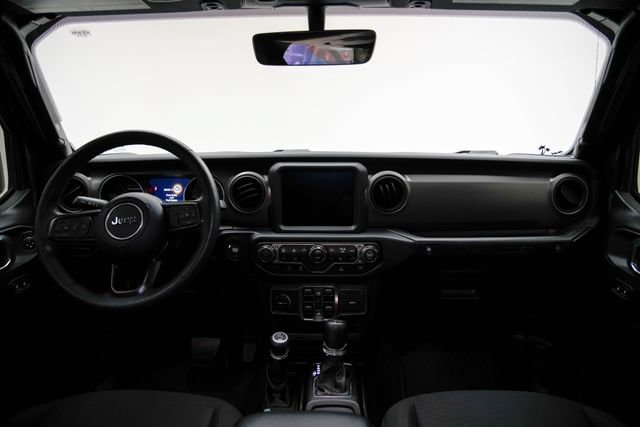 Used 2022 Jeep Wrangler Unlimited Sport AWD/4WD image 16