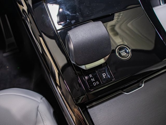 New 2025 Land Rover Range Rover Sport Dynamic SE image 19