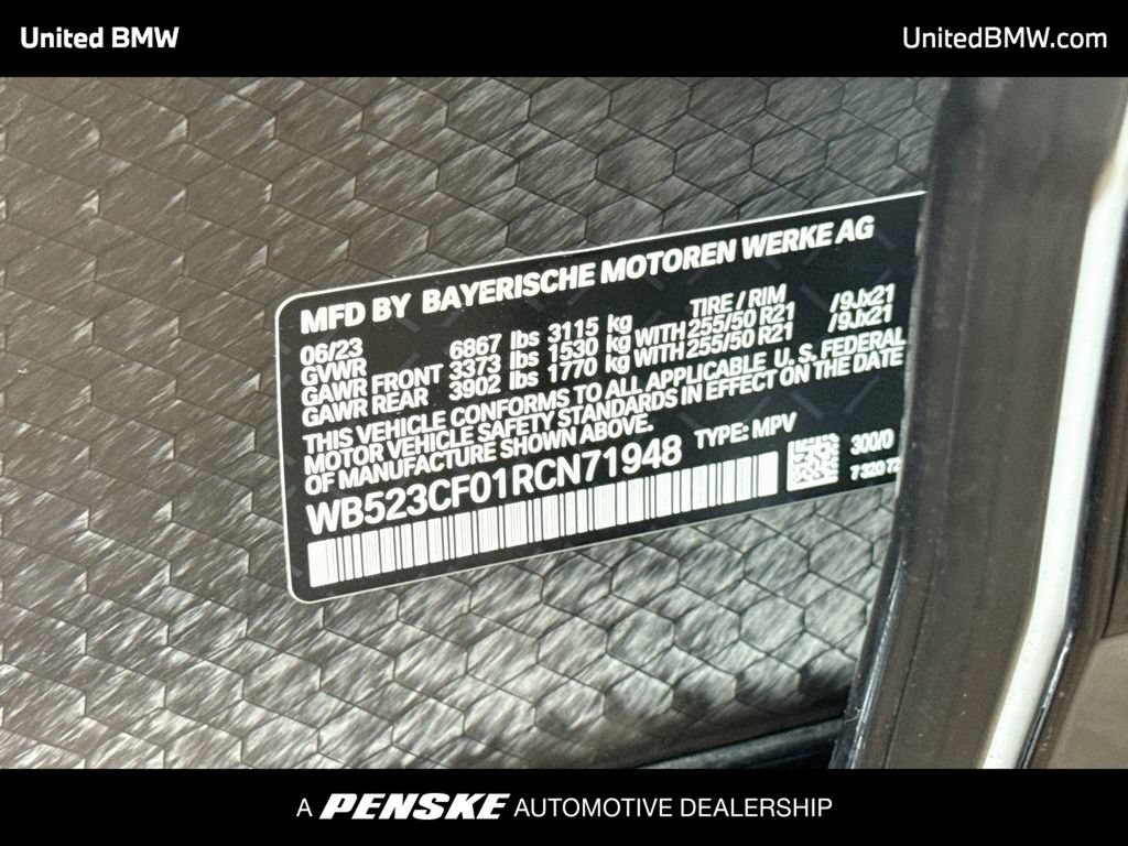 Used 2024 BMW iX xDrive50 w/ Sport Package AWD/4WD image 22