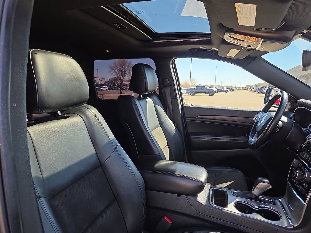 Used 2020 Jeep Grand Cherokee Altitude image 10