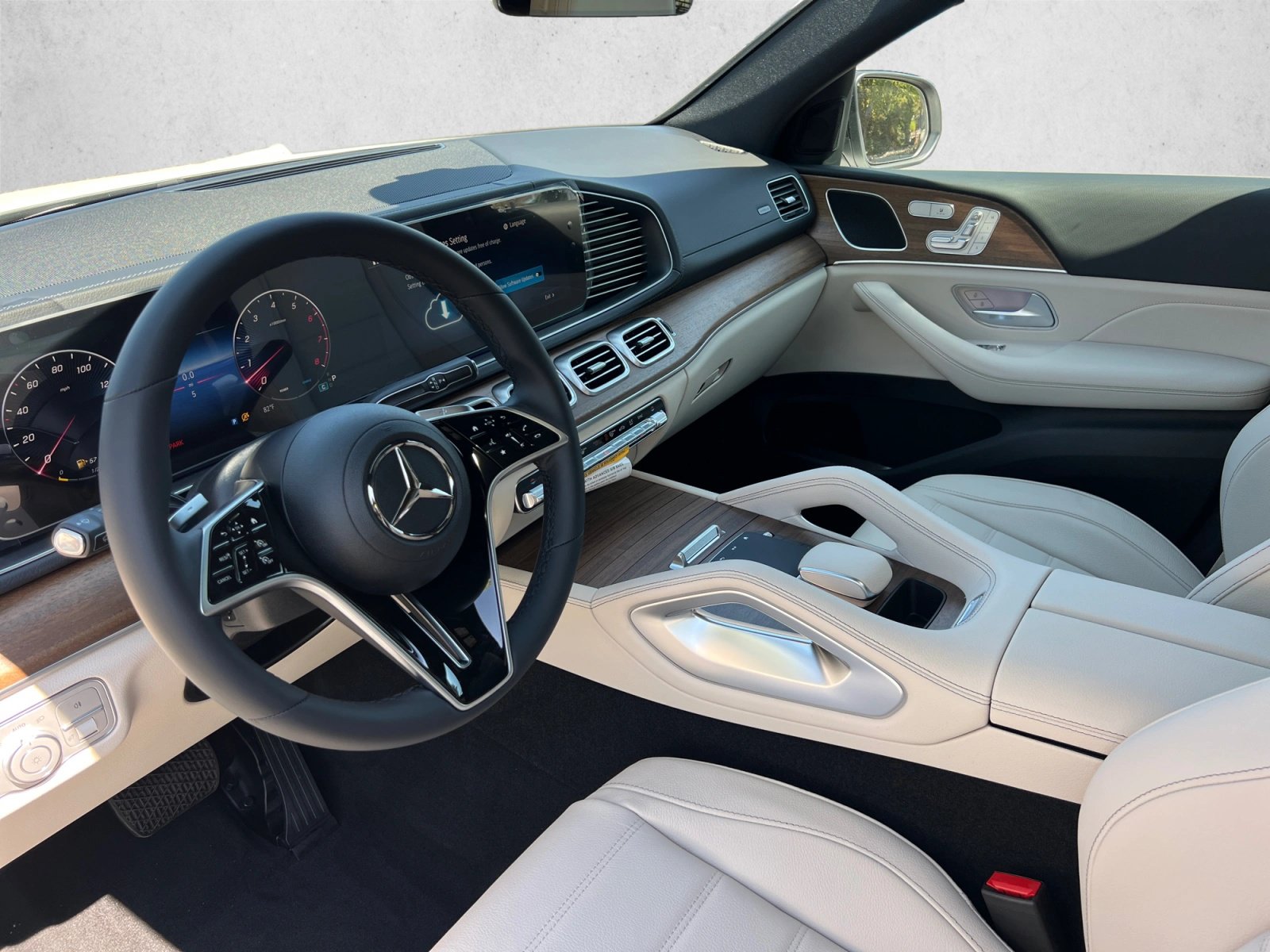 New 2026 Mercedes-Benz GLE 450 4MATIC Coupe image 11