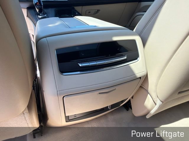 Used 2023 Cadillac Escalade ESV Premium Luxury AWD/4WD image 28