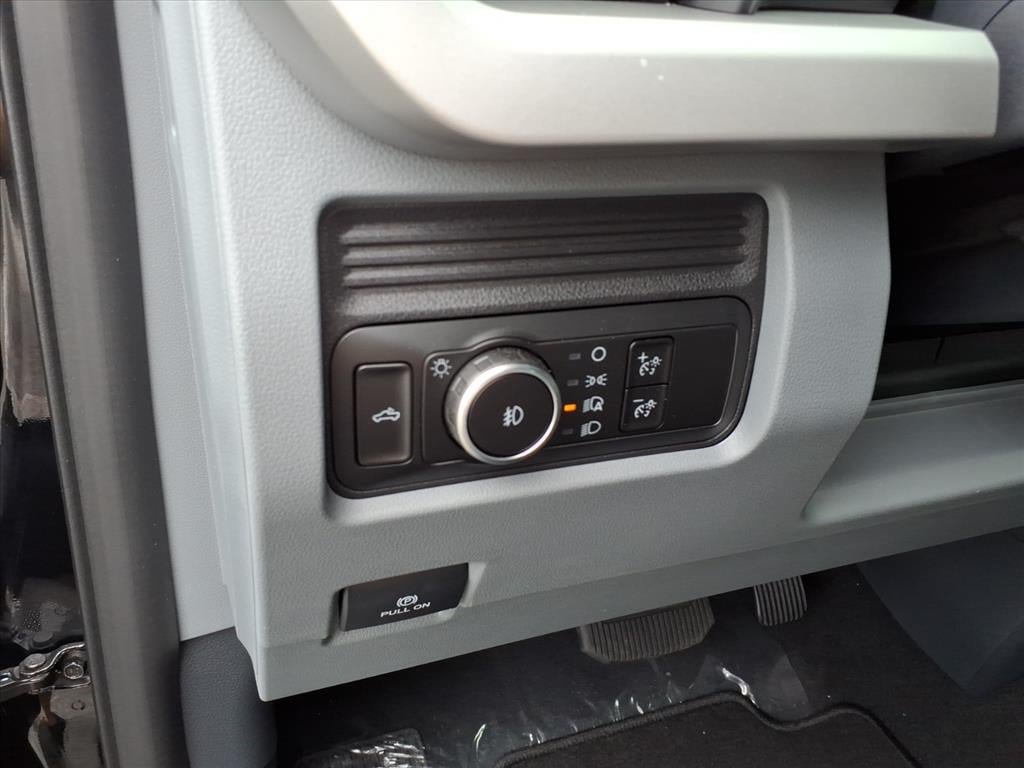 New 2026 Ford F250 XL w/ STX Appearance Package AWD/4WD image 10