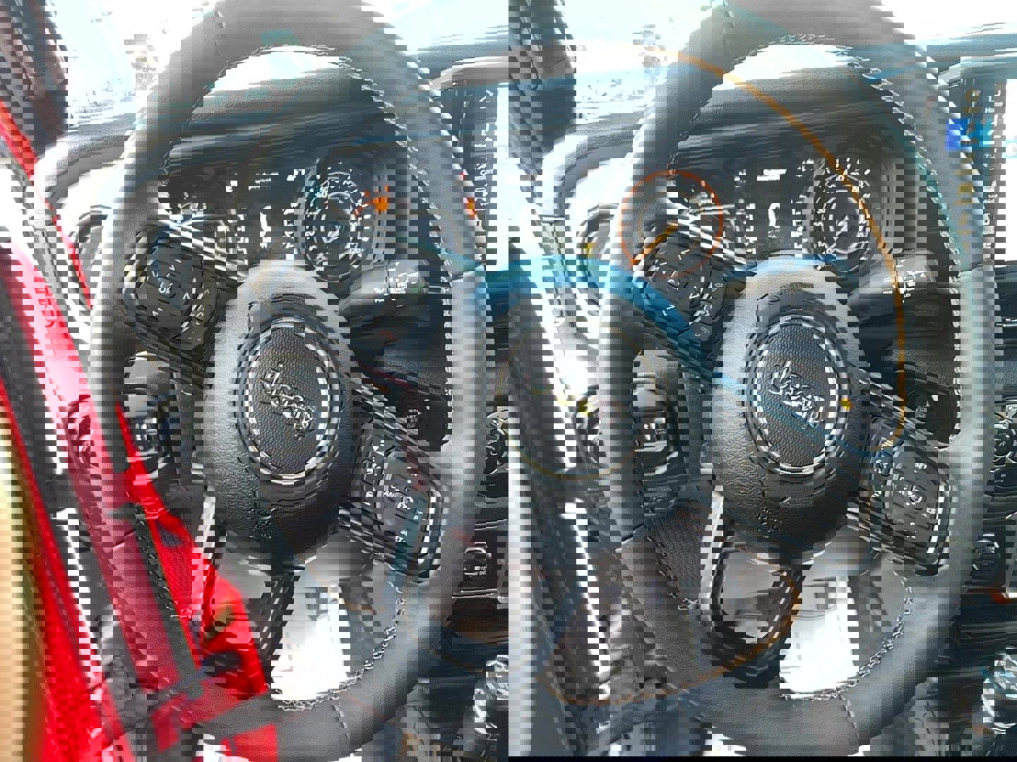 Used 2024 Jeep Wrangler Sport S image 12