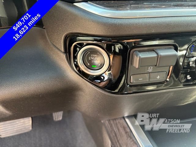 Used 2025 Chevrolet Silverado 1500 LTZ AWD/4WD image 21