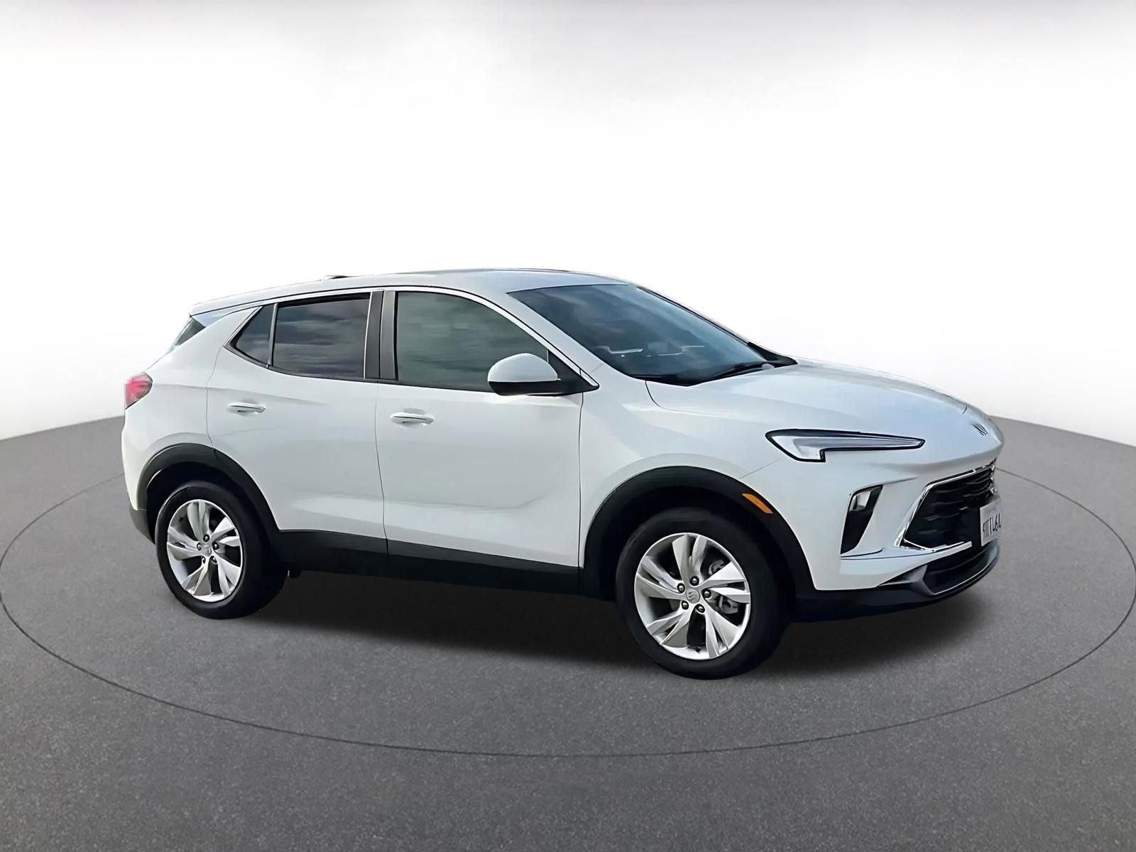 Used 2025 Buick Encore GX Preferred image 2