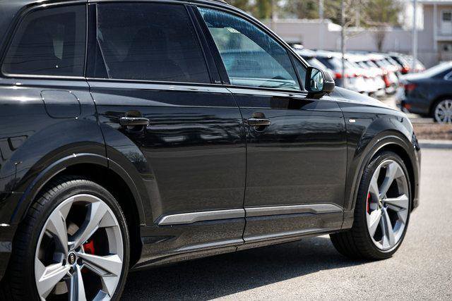 Certified 2026 Audi Q7 3.0T Prestige image 8