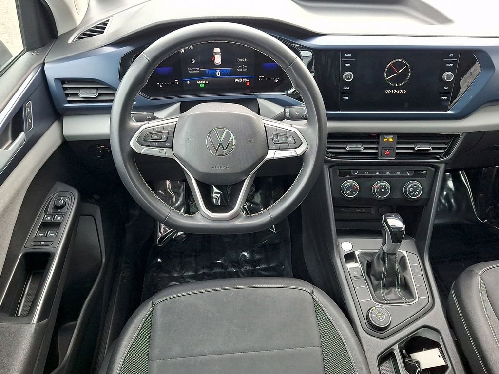 Certified 2022 Volkswagen Taos SE image 11