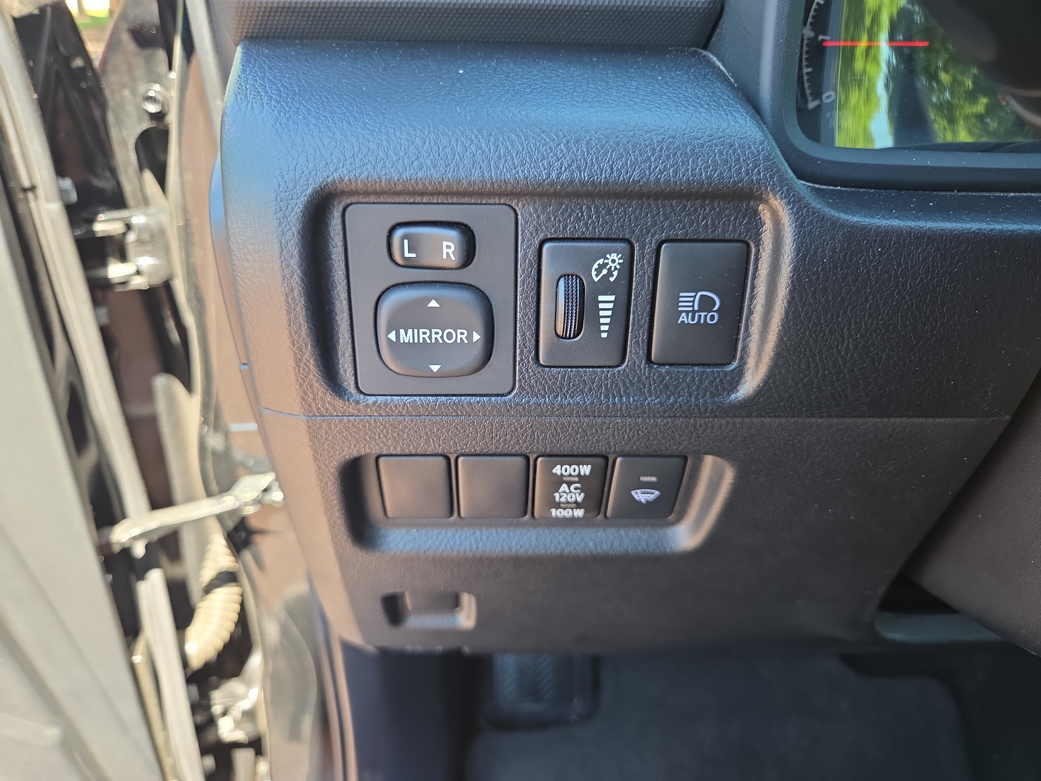 Used 2023 Toyota 4Runner 40th Anniversary SE AWD/4WD image 34