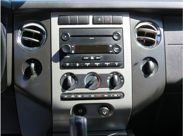 Used 2007 Ford Expedition EL XLT AWD/4WD image 7