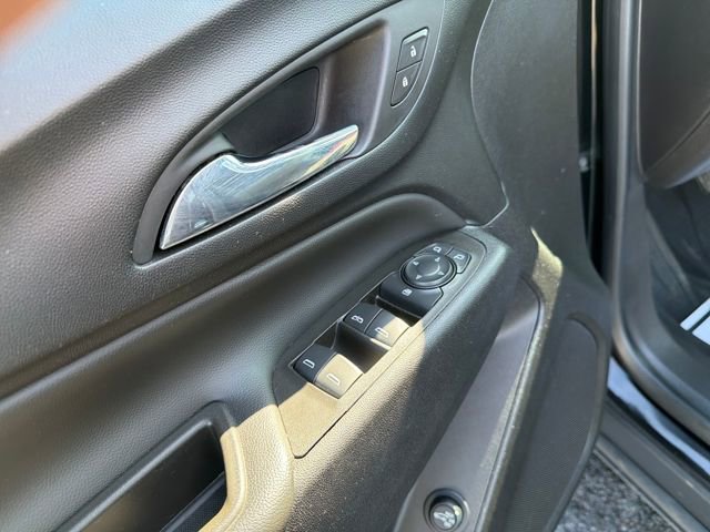 Used 2024 Chevrolet Equinox LT w/ LPO, Floor Liner Package image 15