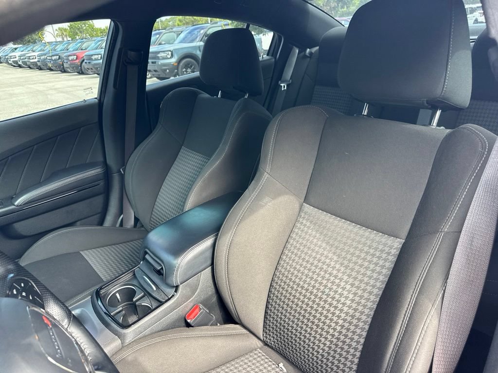 Used 2023 Dodge Charger R/T w/ Harman/Kardon Audio Group RWD image 10
