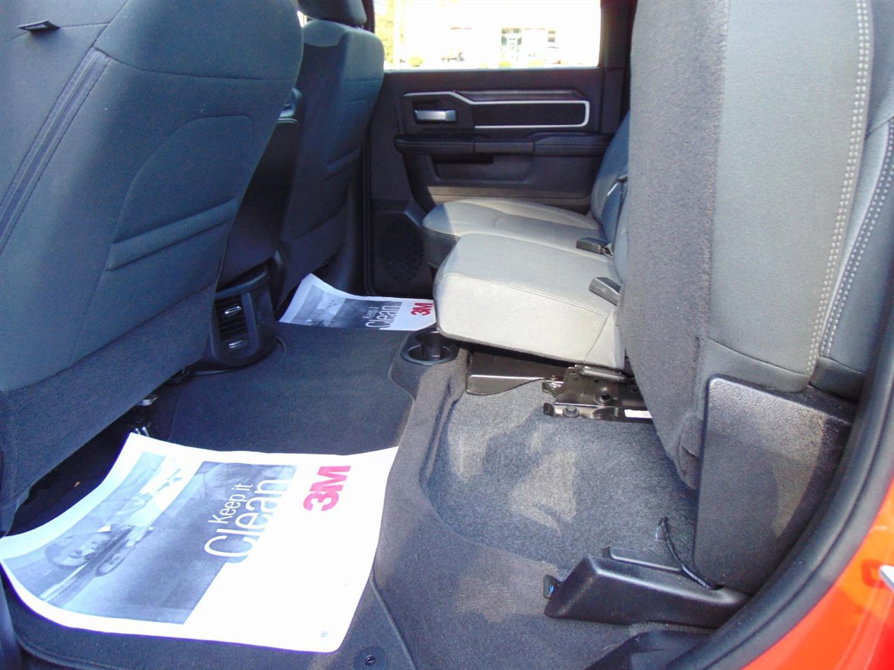 Used 2024 RAM 2500 Big Horn w/ Bed Utility Group image 18