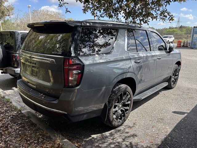 Used 2022 Chevrolet Tahoe LT w/ Luxury Package image 3