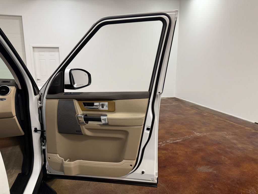 Used 2016 Land Rover LR4 HSE AWD/4WD image 62