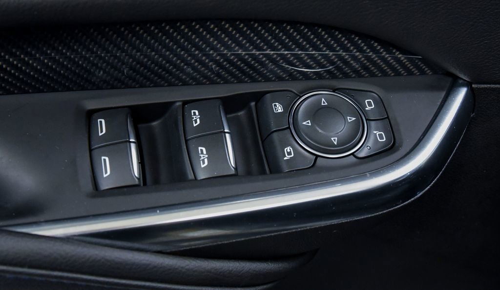 Used 2024 Cadillac XT4 Sport w/ Technology Package image 16