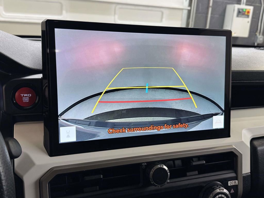 Used 2024 Toyota Tacoma TRD Off-Road image 22