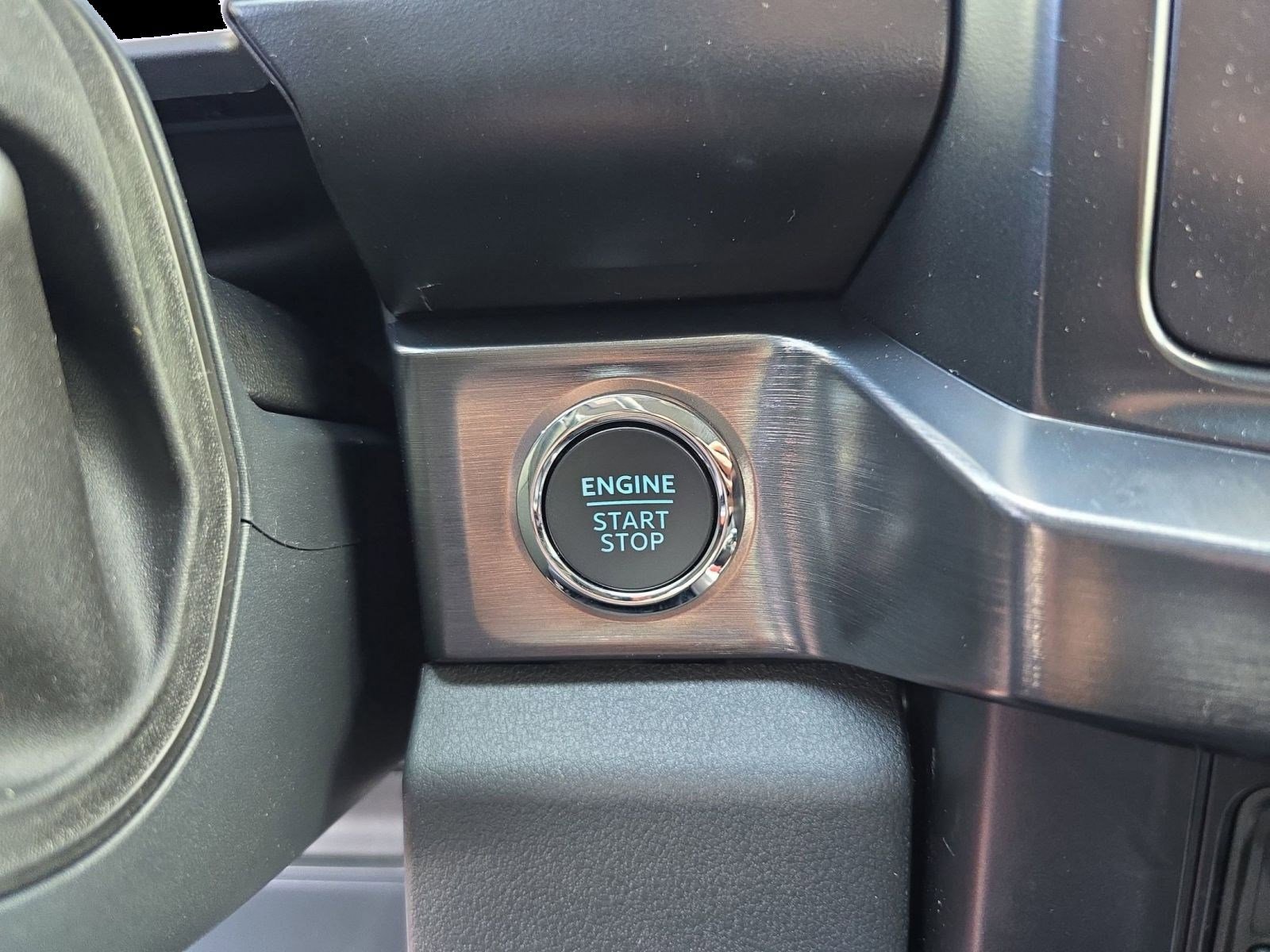 New 2025 Ford F250 Lariat w/ Tremor Off-Road Package image 23
