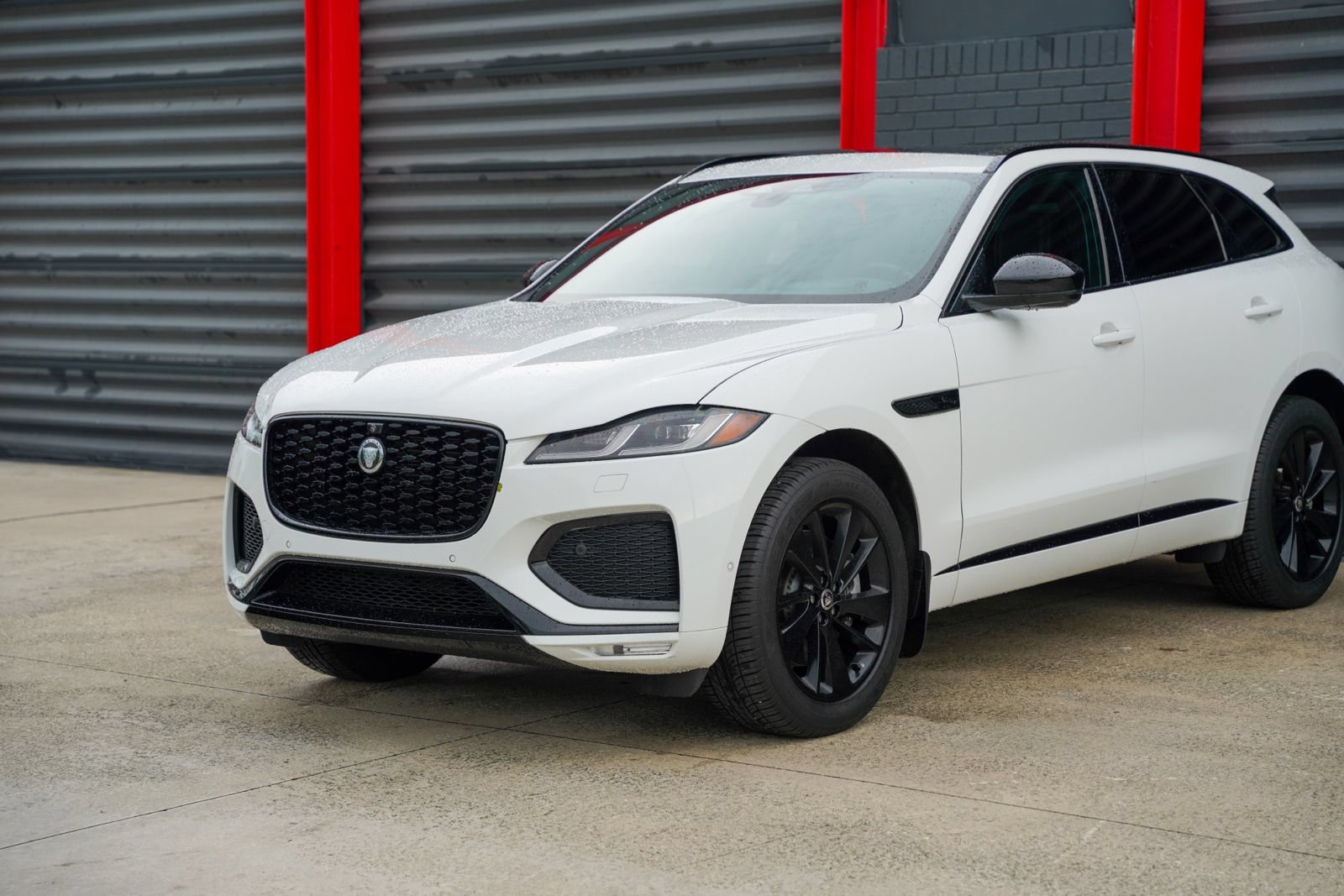 Used 2026 Jaguar F-PACE R-Dynamic S AWD/4WD image 2