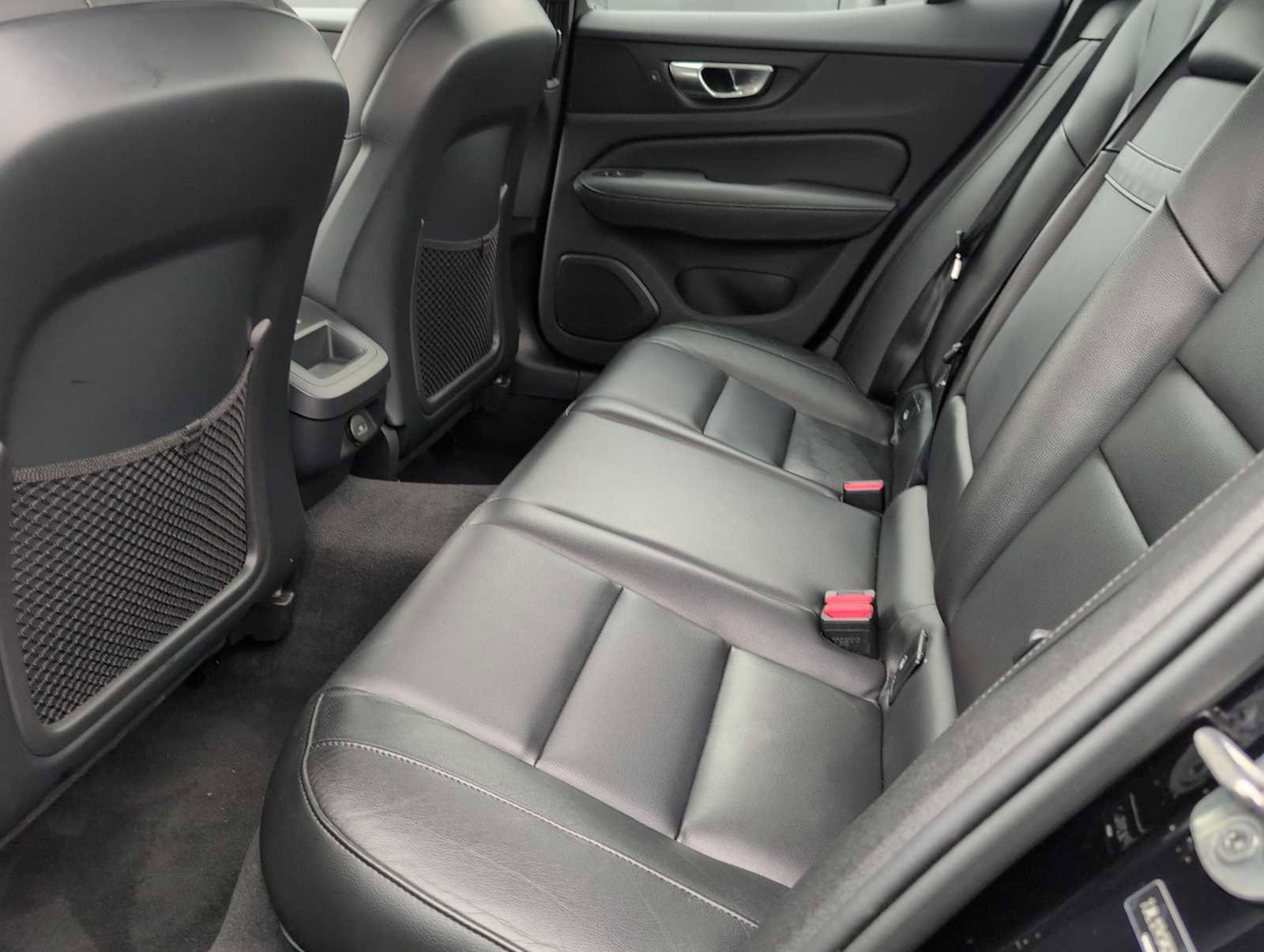 Used 2024 Volvo S60 B5 Core image 19