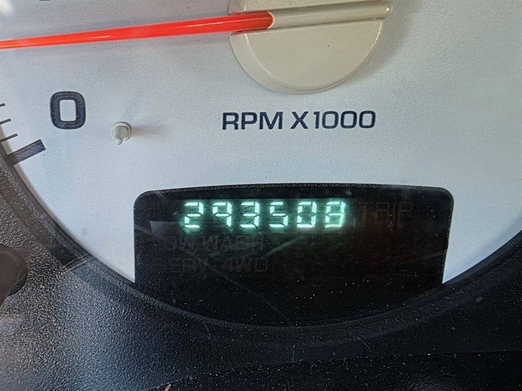 Used 2005 Dodge Ram 1500 Truck SLT w/ Quad Cab Big Horn Value Group AWD/4WD image 20