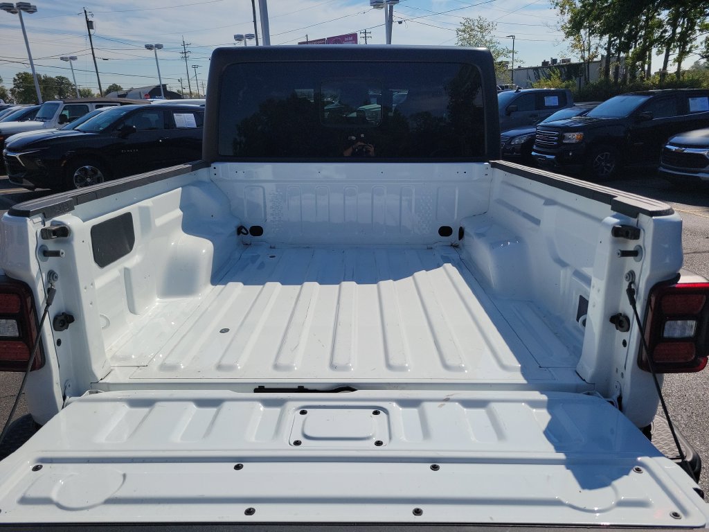 Used 2026 Jeep Gladiator Mojave AWD/4WD image 12