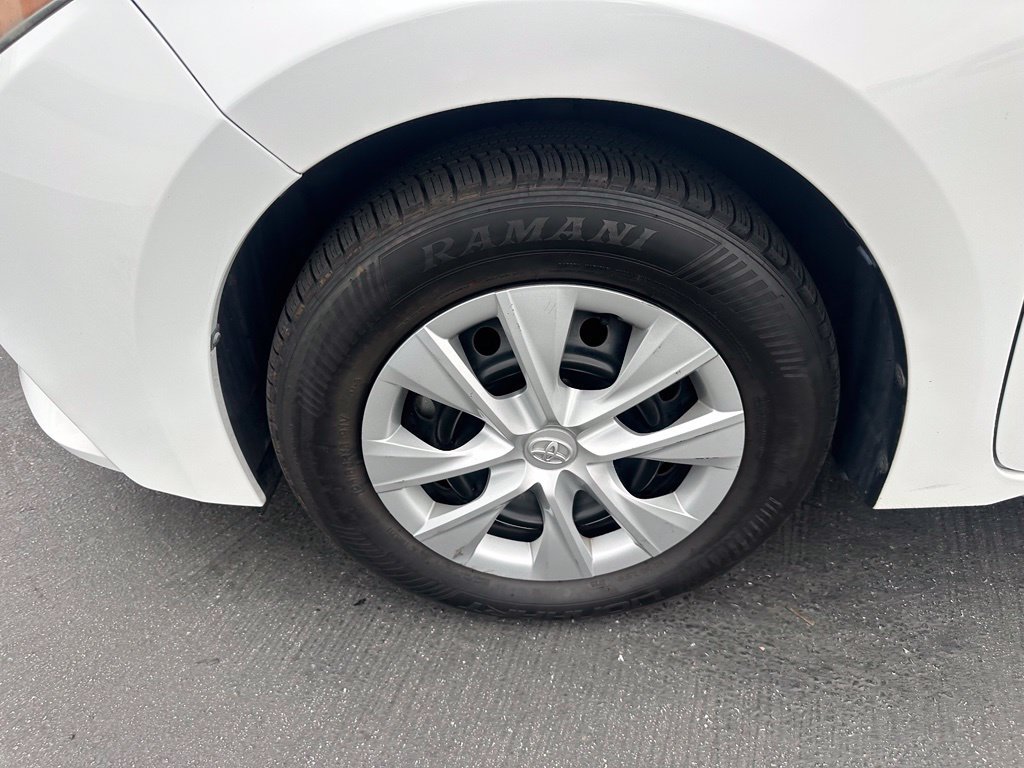 Used 2016 Toyota Corolla L FWD image 6