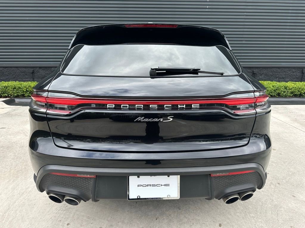 Certified 2023 Porsche Macan S AWD/4WD image 12
