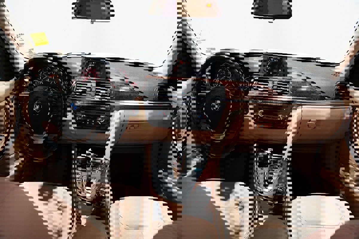 Used 2015 BMW 328i Sedan RWD image 13