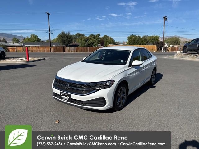 Used 2024 Volkswagen Jetta SE