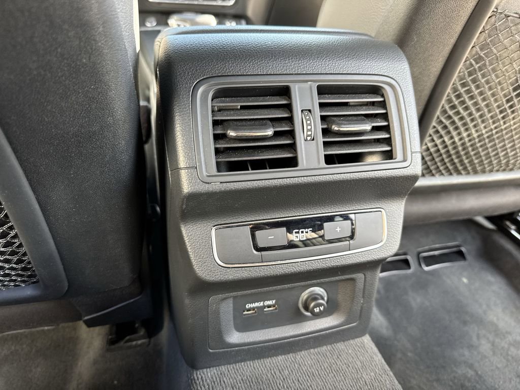 Used 2020 Audi Q5 2.0T Titanium Premium Plus w/ Premium Plus Package image 38