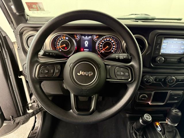 Used 2018 Jeep Wrangler Unlimited Sport AWD/4WD image 13