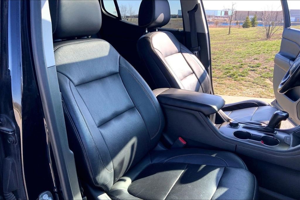 Used 2017 GMC Acadia SLT image 23