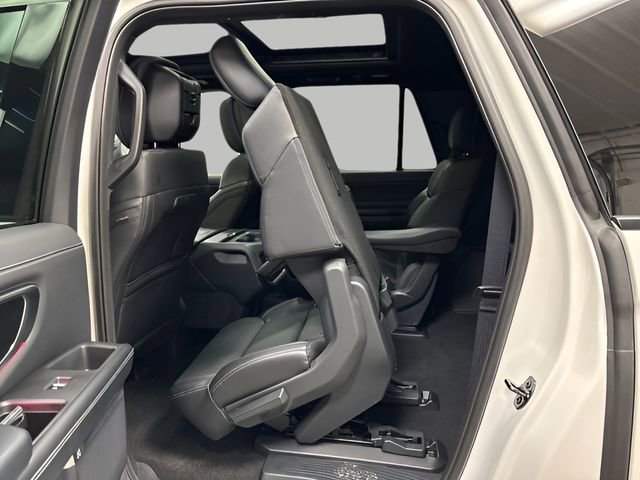 New 2026 Ford Expedition Max Platinum w/ Stealth Appearance Package image 41